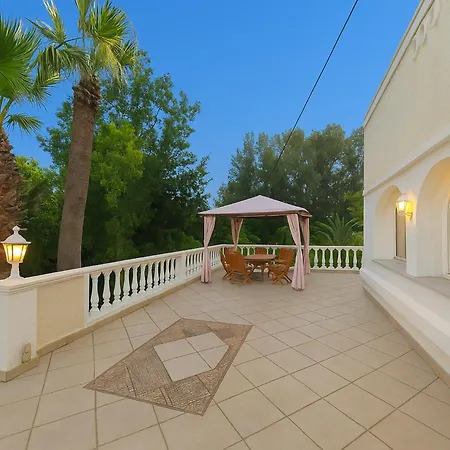 Small Paradise With Private Pool, Jacuzzi And Complete Privacy Villa Ialisos