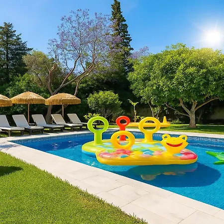 Villa Small Paradise With Private Pool, Jacuzzi And Complete Privacy
