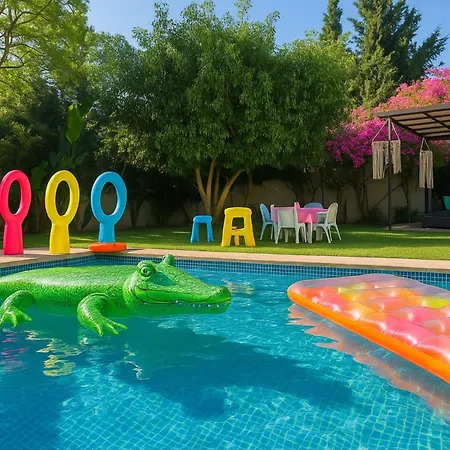 Small Paradise With Private Pool, Jacuzzi And Complete Privacy Villa