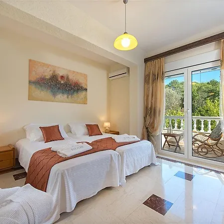Villa Small Paradise With Private Pool, Jacuzzi And Complete Privacy Ialisos