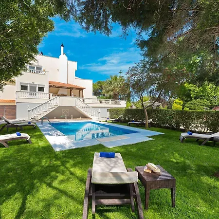 Small Paradise With Private Pool, Jacuzzi And Complete Privacy Villa *