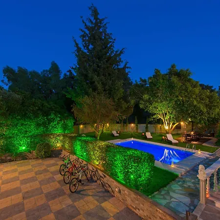 Small Paradise With Private Pool, Jacuzzi And Complete Privacy *