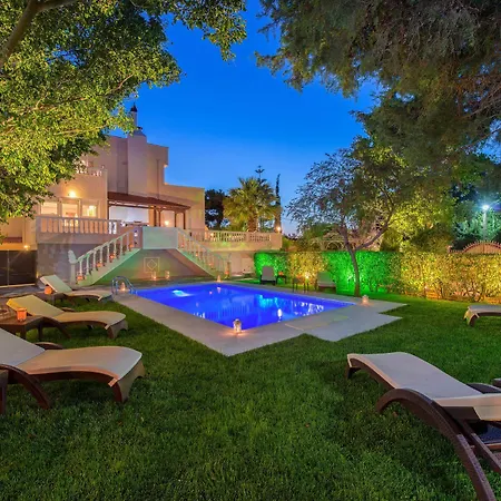 Small Paradise With Private Pool, Jacuzzi And Complete Privacy Villa